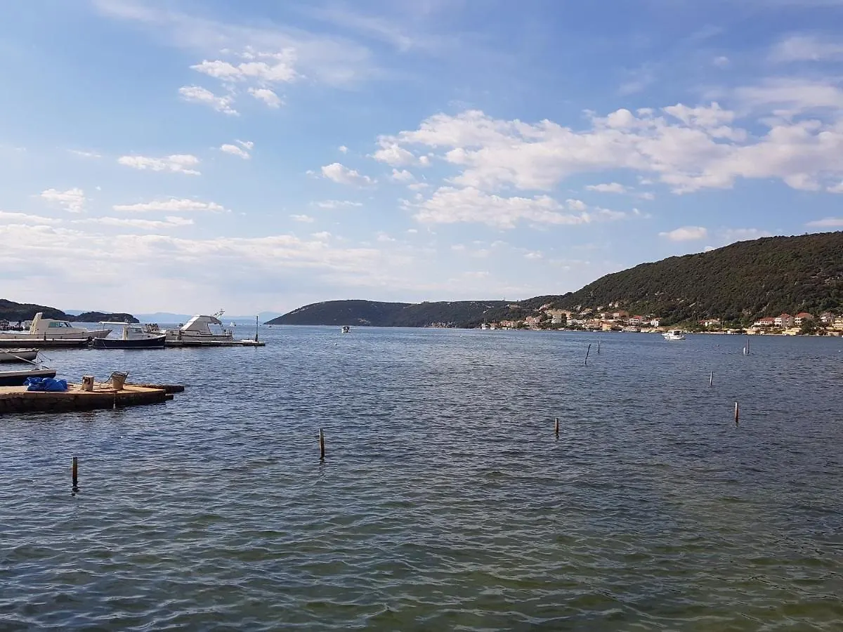 Maestral-Nmf Apartment Supetarska Draga Croatia